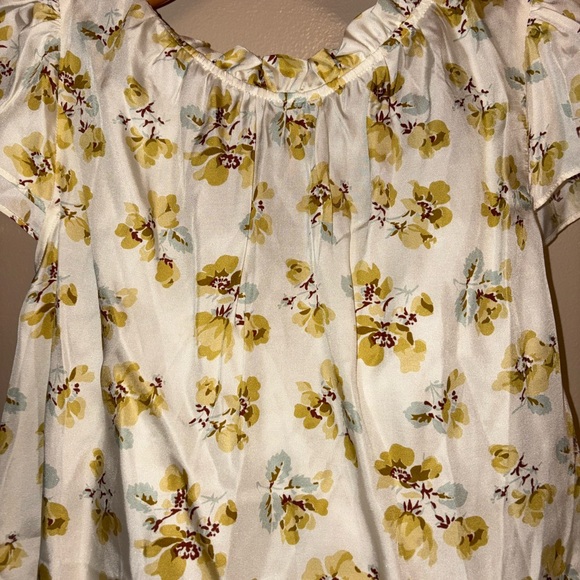 Doen silk xs floral top new - Picture 2 of 4